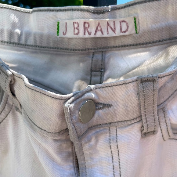 J.Brand 811 Polar Skinny’s - Picture 4 of 10